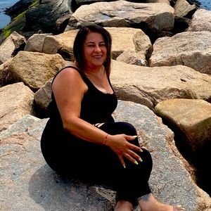 Meet your Posher, Ana